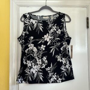 Amanda Smith black and white shell